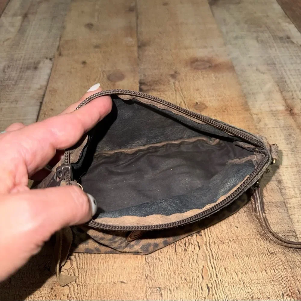 Double J Saddlery Brown Leopard Print Leather Make-up Pouch Has Flaw